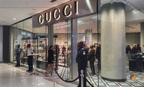 gucci stores in cairo.